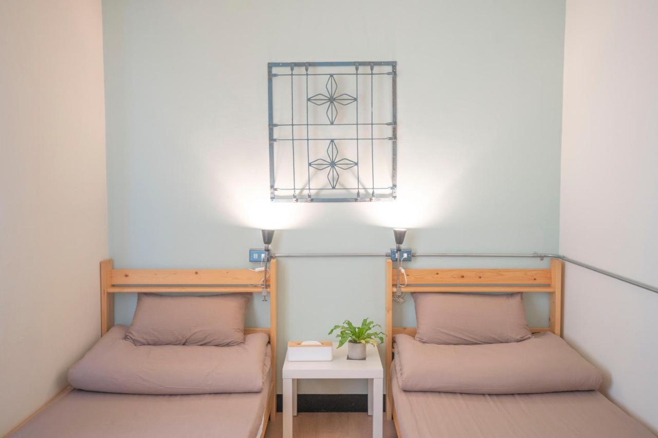 Lento Hostel Тайнань Экстерьер фото